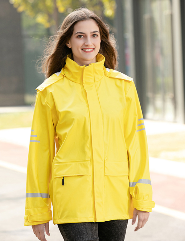 Womens polyurethane rain jacket - Image 4