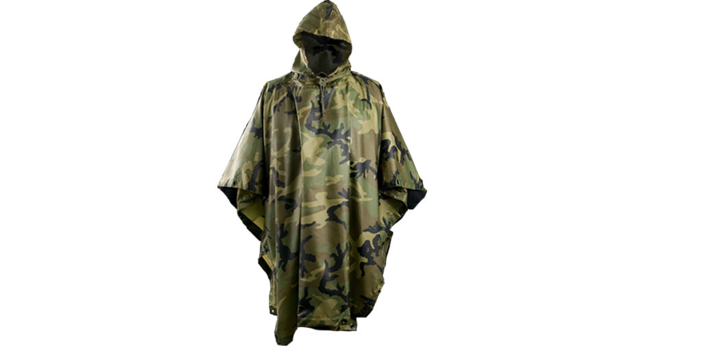 Lightweight Rain Poncho : 3-in-1 Features and Issues