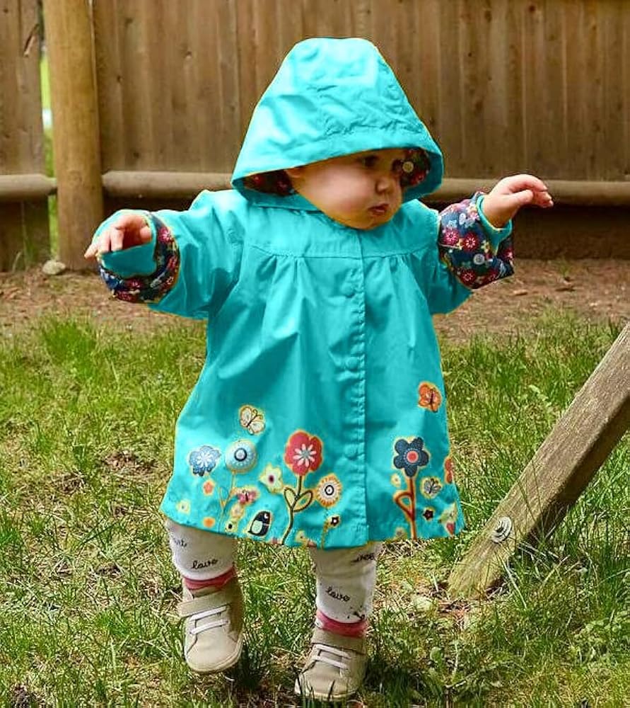 Featured image for the baby girl raincoat guide