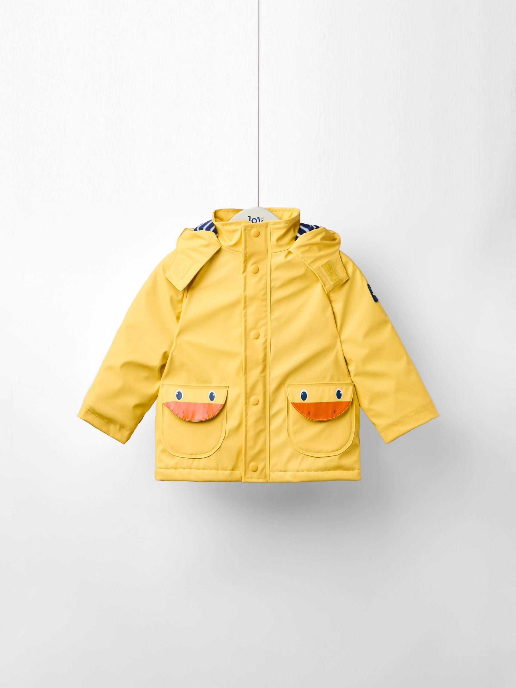 An application scenario or product detail of baby waterproof jacket - Image 13