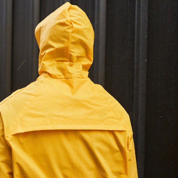 An application scenario or product detail of best quality raincoat - Image 9