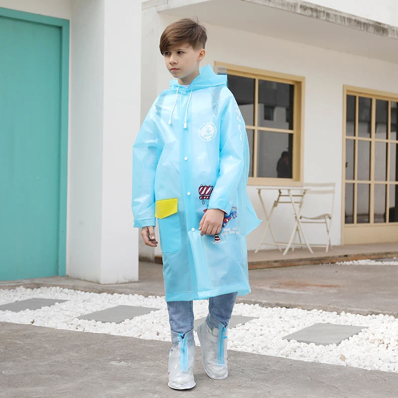 An application scenario or product detail of children's long raincoats - Image 19