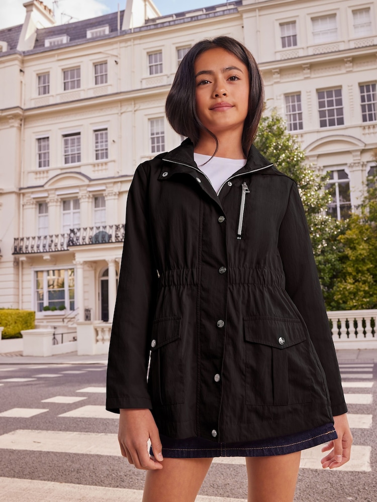 An application scenario or product detail of girls black raincoat - Image 17