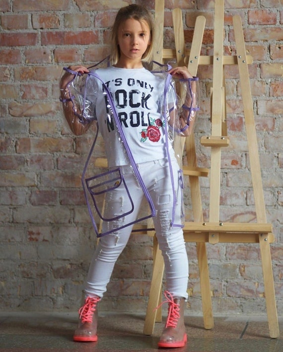 An application scenario or product detail of girls clear raincoat - Image 11