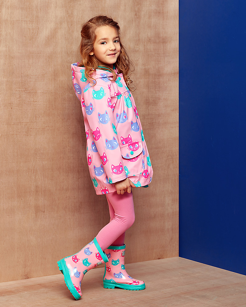 An application scenario or product detail of girls lined raincoat - Image 17