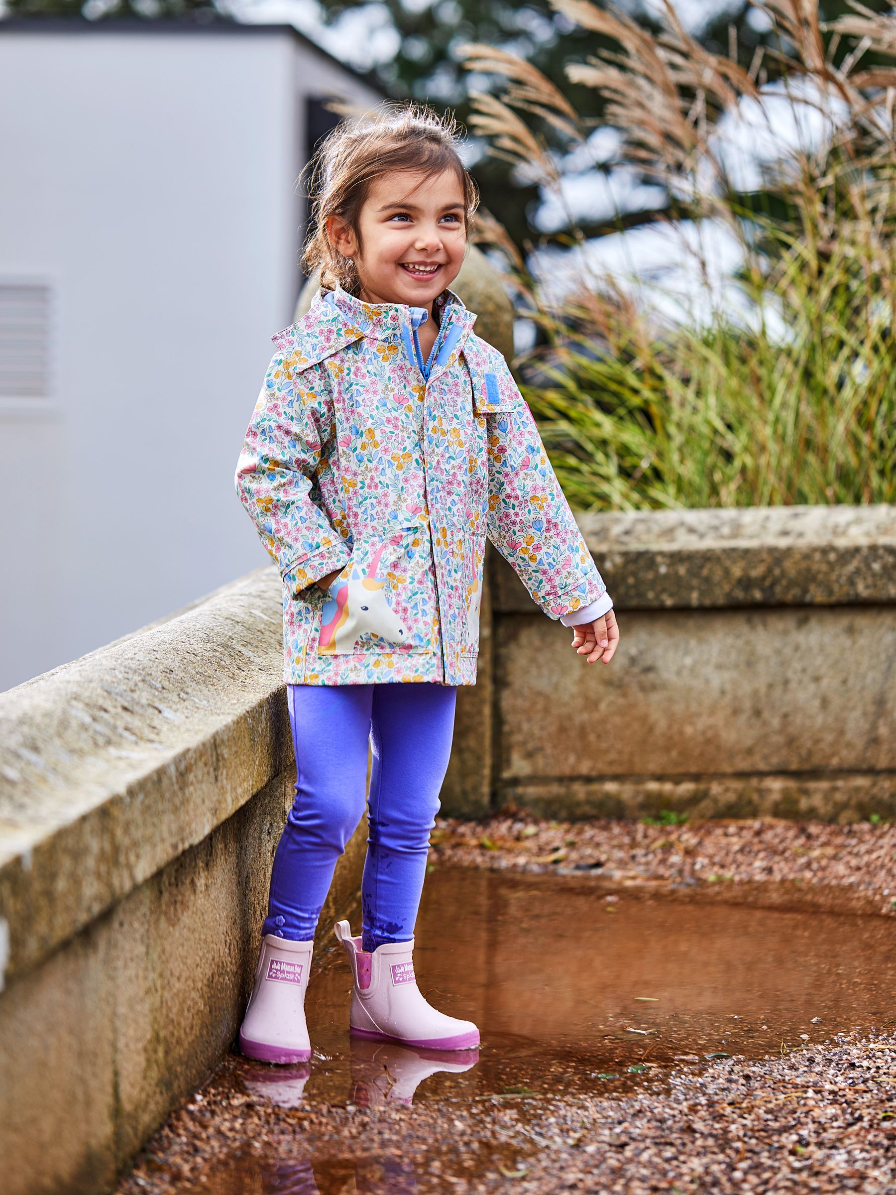 An application scenario or product detail of girls unicorn raincoat - Image 14