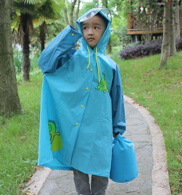 An application scenario or product detail of kids pvc raincoat - Image 5
