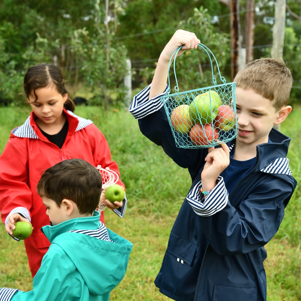An application scenario or product detail of kids raincoats boys - Image 17