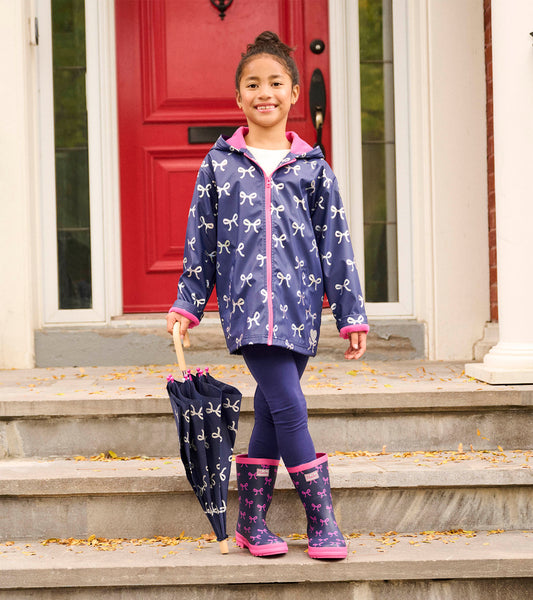 An application scenario or product detail of little girls rain coats - Image 13