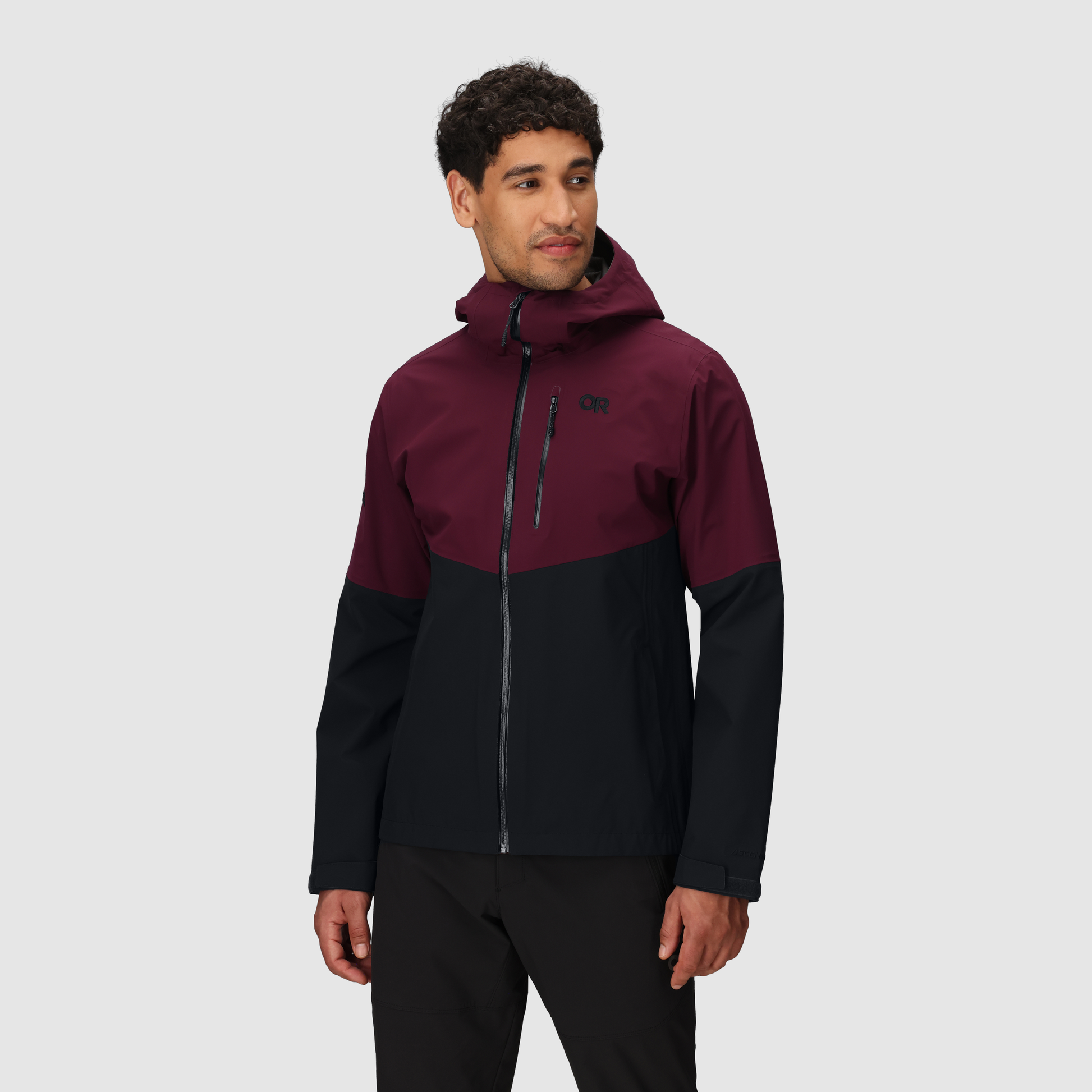 An application scenario or product detail of Outdoor rain jacket - Image 23
