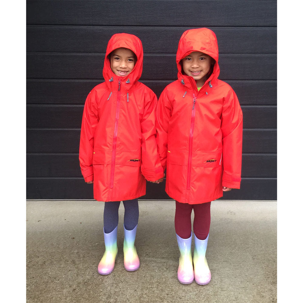 An application scenario or product detail of raincoat for kids - Image 9