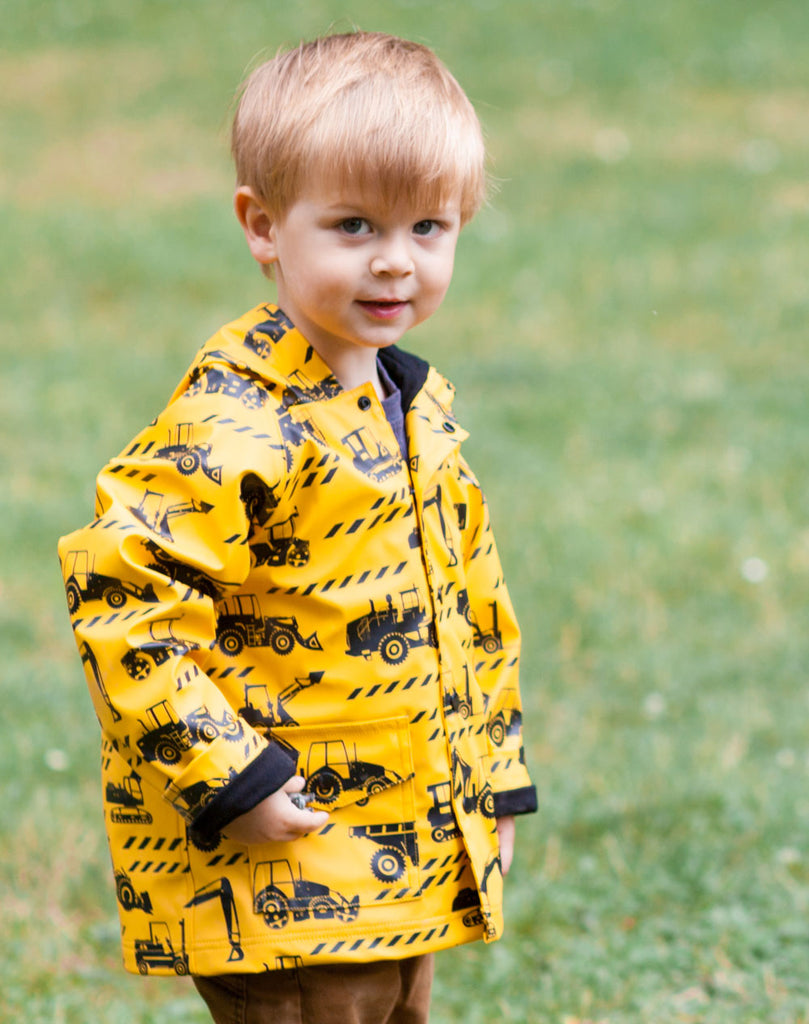 An application scenario or product detail of yellow rain jacket toddler - Image 19